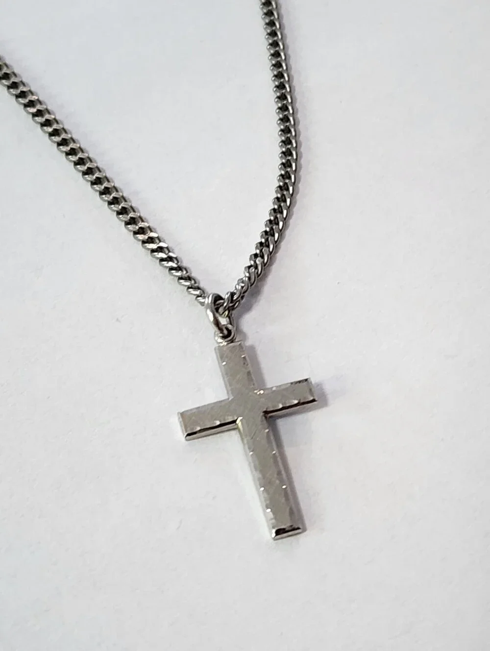 Stainless Steel Mens Diamond Cut Cross Pendant Necklace – 24” Chain